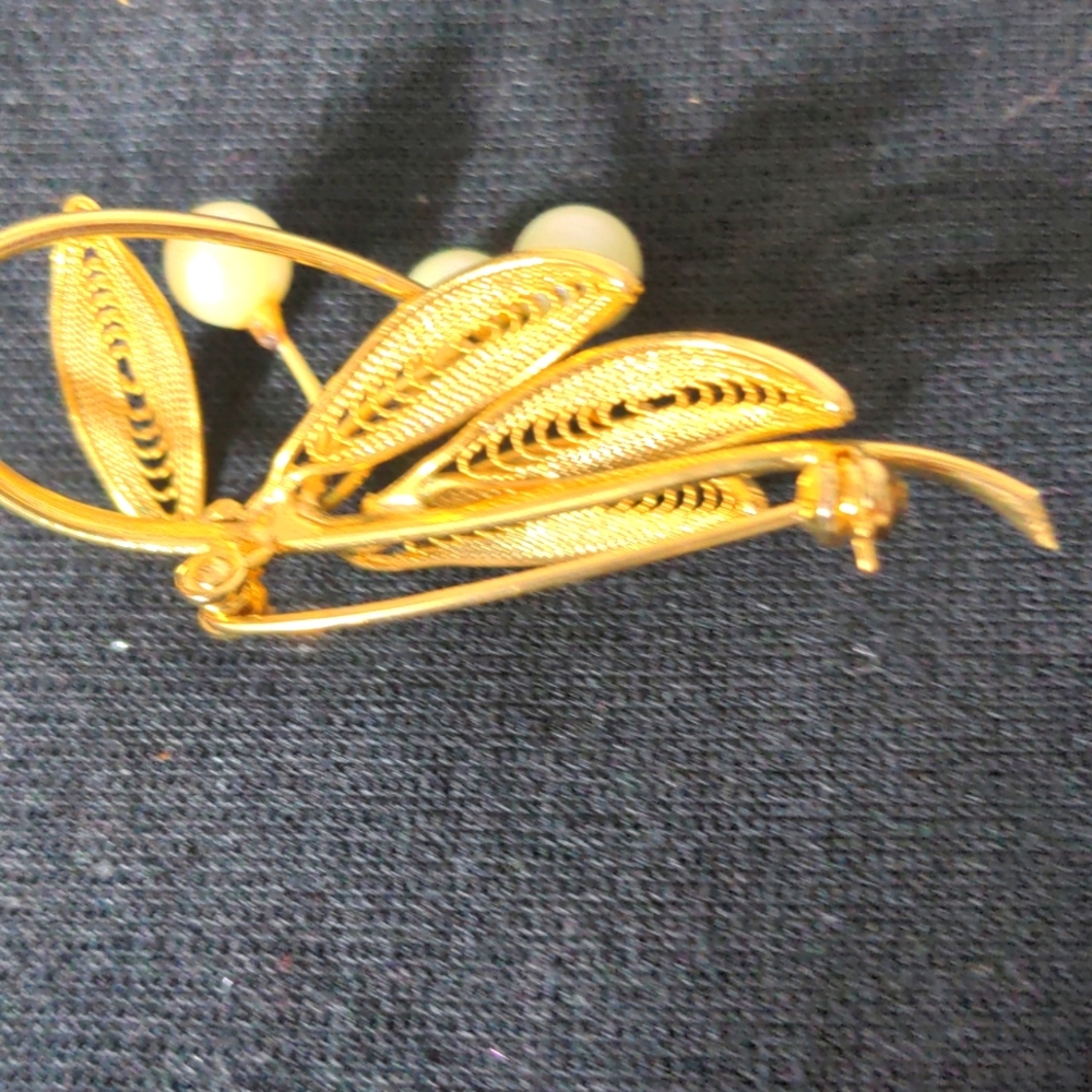 Brooch - Picture 2 of 3